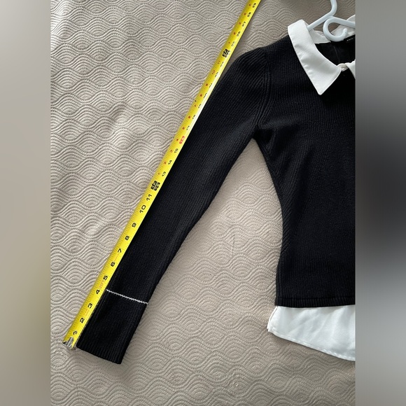 🆕 White House Black Market sweater in black with white collar size small - Picture 6 of 12